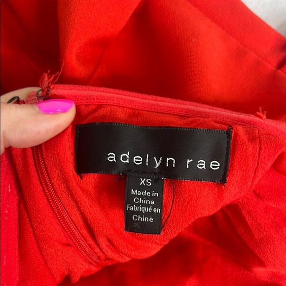 Women’s XS Adelyn Rae Red Strapless Peplum Top - Picture 2 of 3